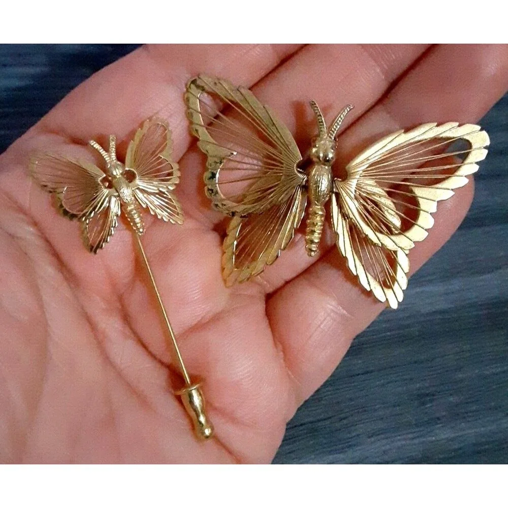 Vintage 3D Monet Filigree Butterfly Brooch Gold Tone Matching Stick Pin Set